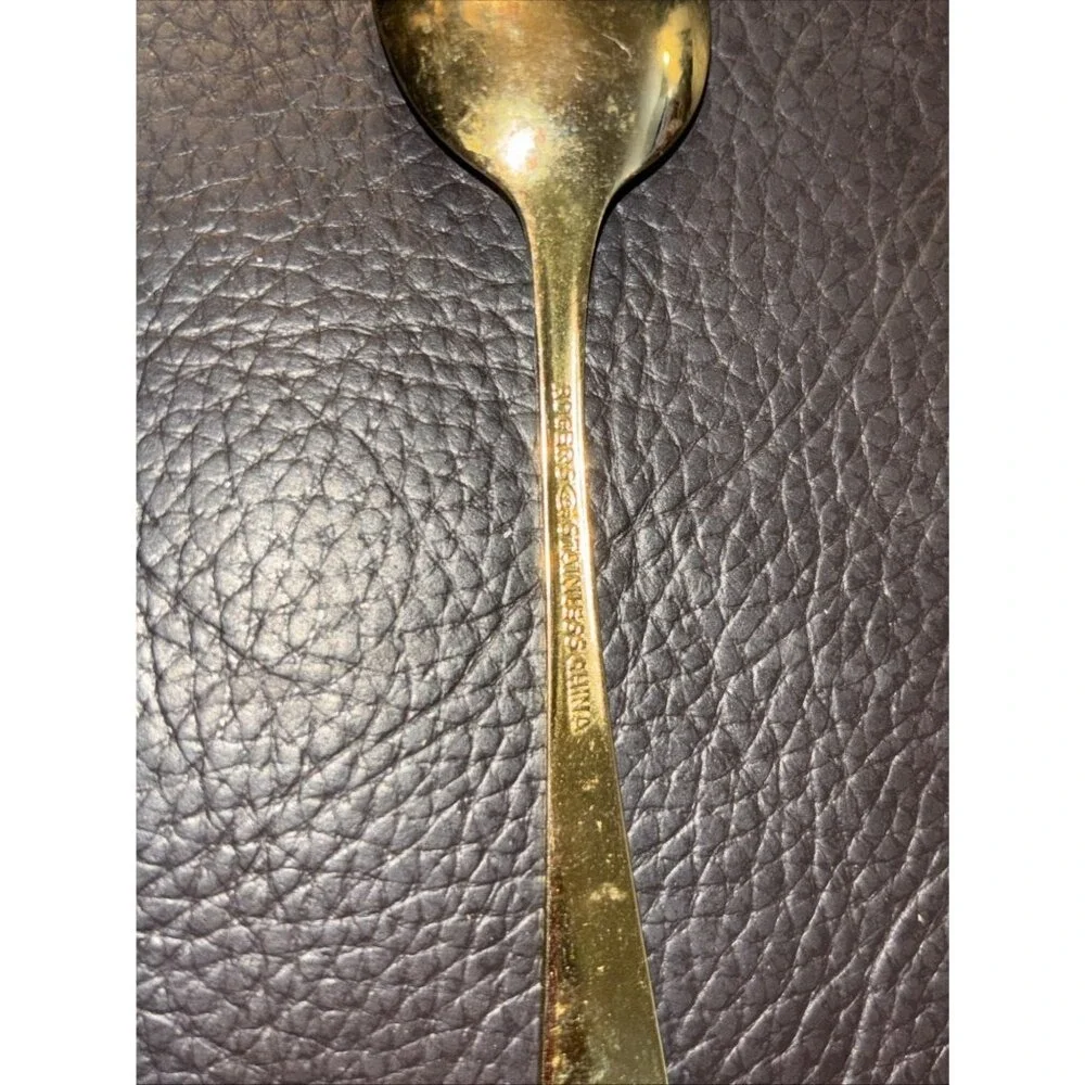 Rogers Gold Tone Flatware‎ Set 16 Pieces Floral Rose Pattern Stainless China